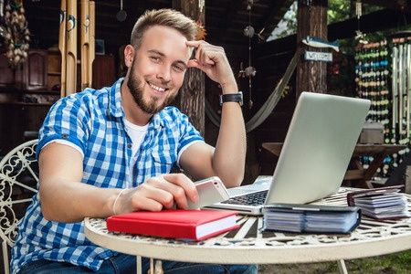 Rédiger son CV - Esthétique Homme