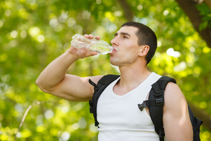 Poche à eau et porte bidon Esthétique Homme Le magazine masculin pas comme les autres